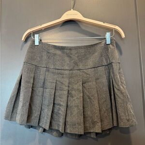 Abercrombie & Fitch Pleated Charcoal Mini Skirt with built in shorts